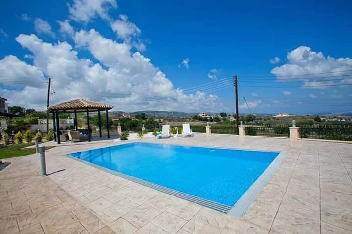 Spacious Luxury Villa For Long Term Rent - Cyprus Rentals Spacious ...